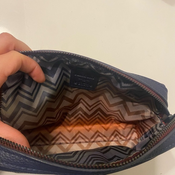 Missoni for Saudia Airlines Travel Bag Navy Blue NWOT - Picture 7 of 9